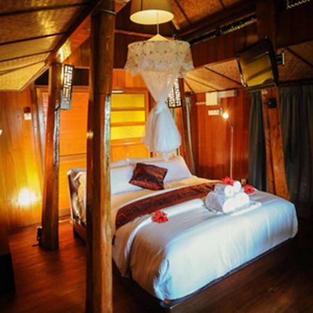 Malihom Private Estate Villa Balik Pulau Bagian luar foto