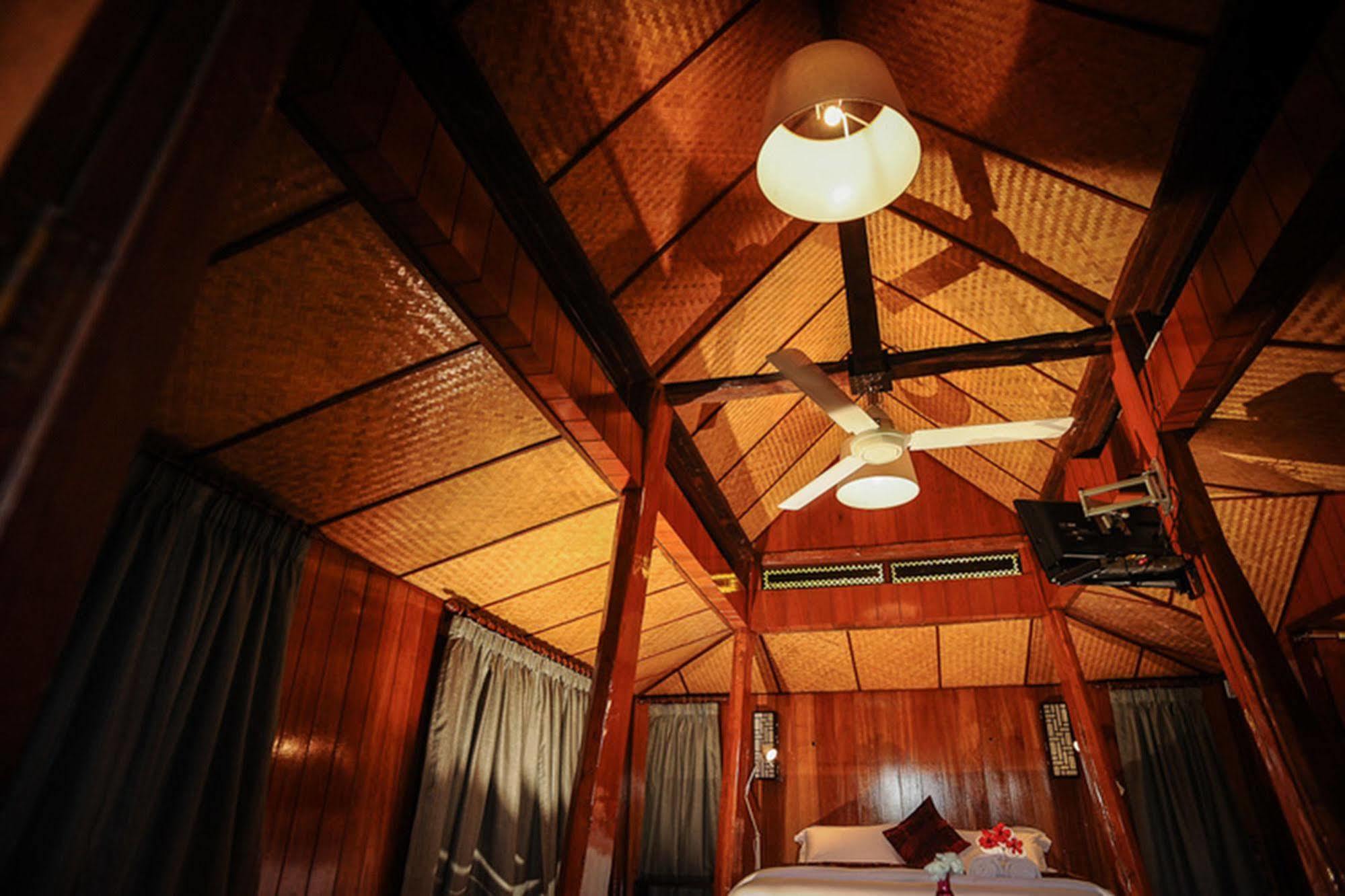 Malihom Private Estate Villa Balik Pulau Bagian luar foto
