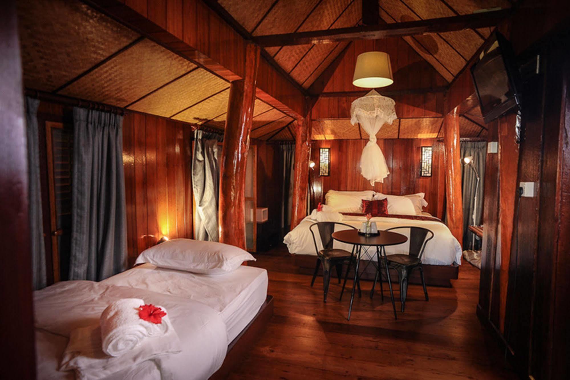 Malihom Private Estate Villa Balik Pulau Bagian luar foto
