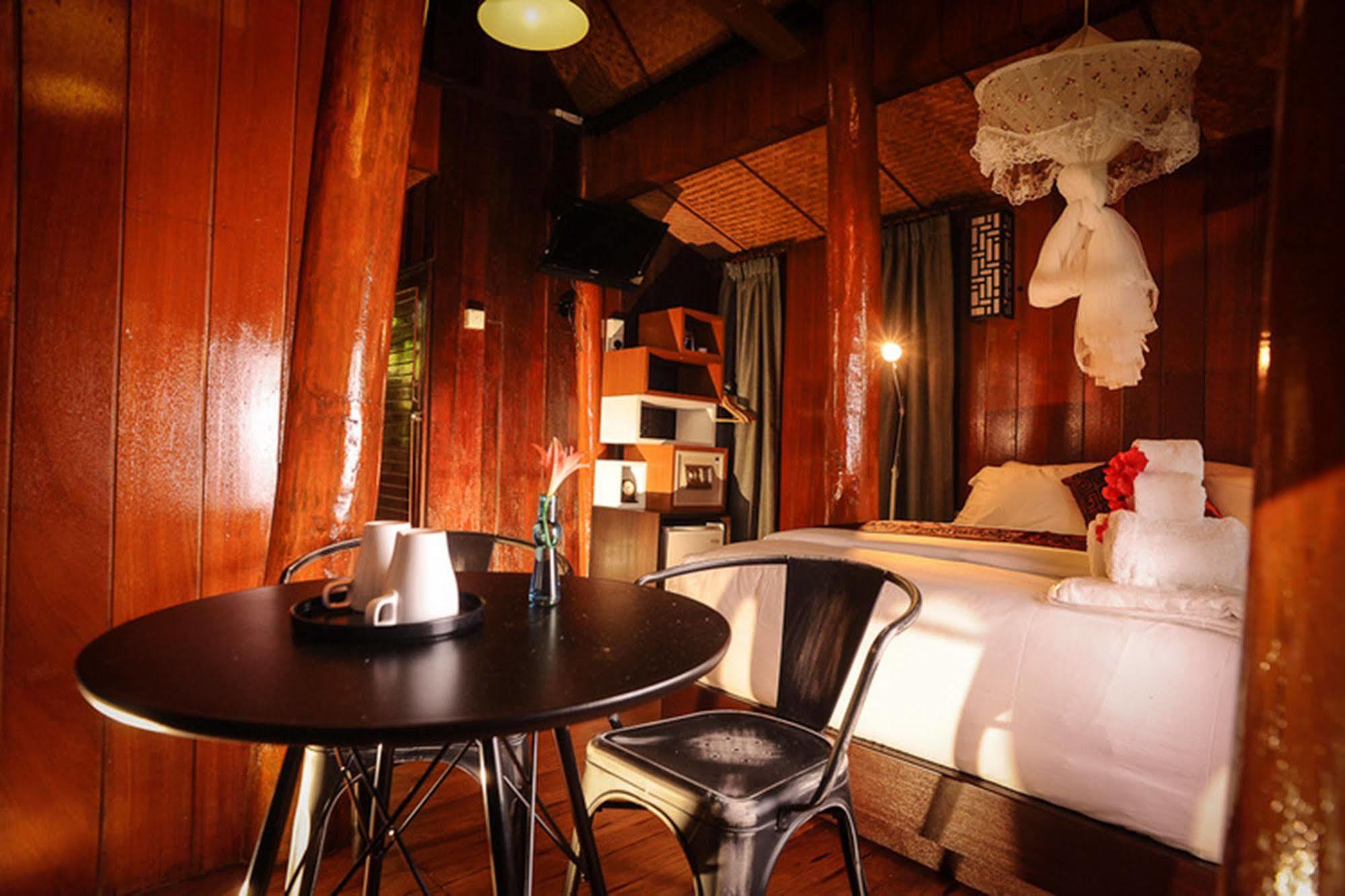 Malihom Private Estate Villa Balik Pulau Bagian luar foto