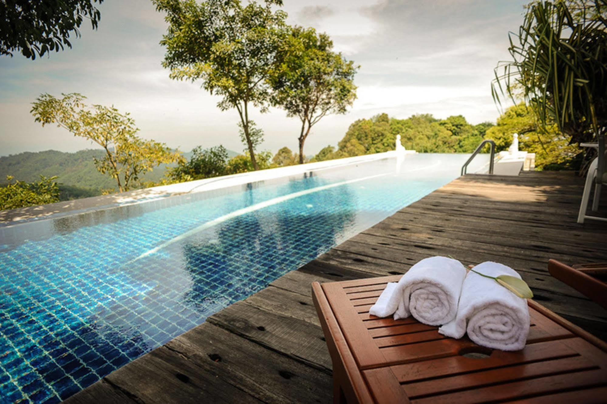 Malihom Private Estate Villa Balik Pulau Bagian luar foto
